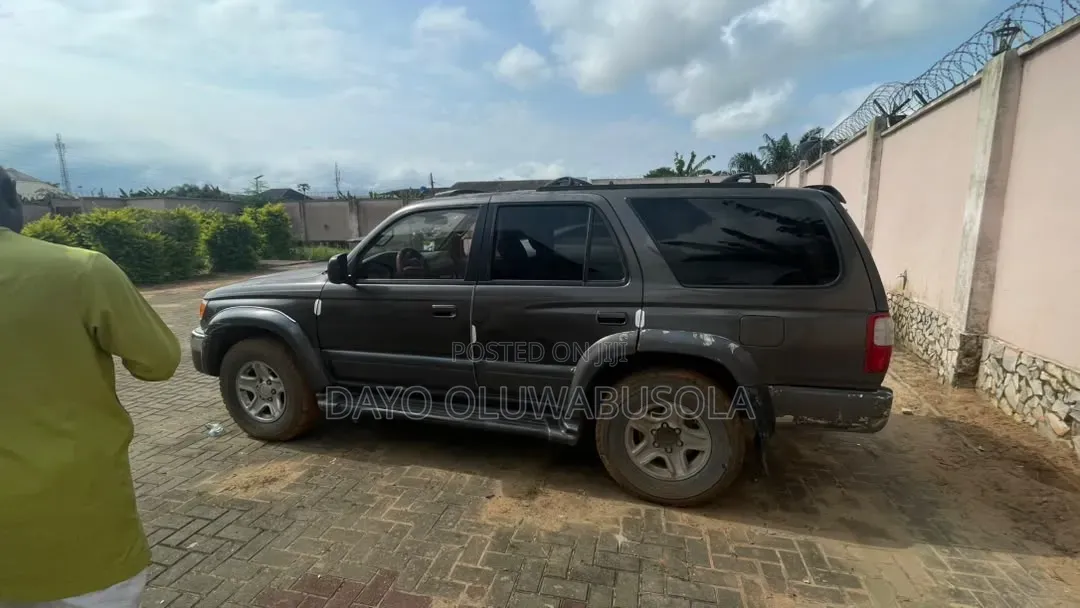 Toyota 4-Runner 2002 Gray
