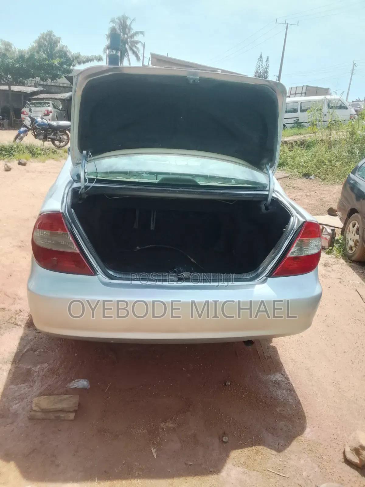 Toyota Camry 2005 Silver