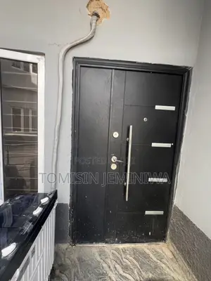 Tom Apartment