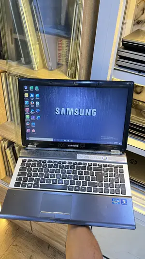 Laptop Samsung RF511 8GB Intel Core i5 HDD 250GB