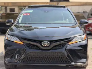 Toyota Camry XSE FWD (2.5L 4cyl 8AM) 2018 Black