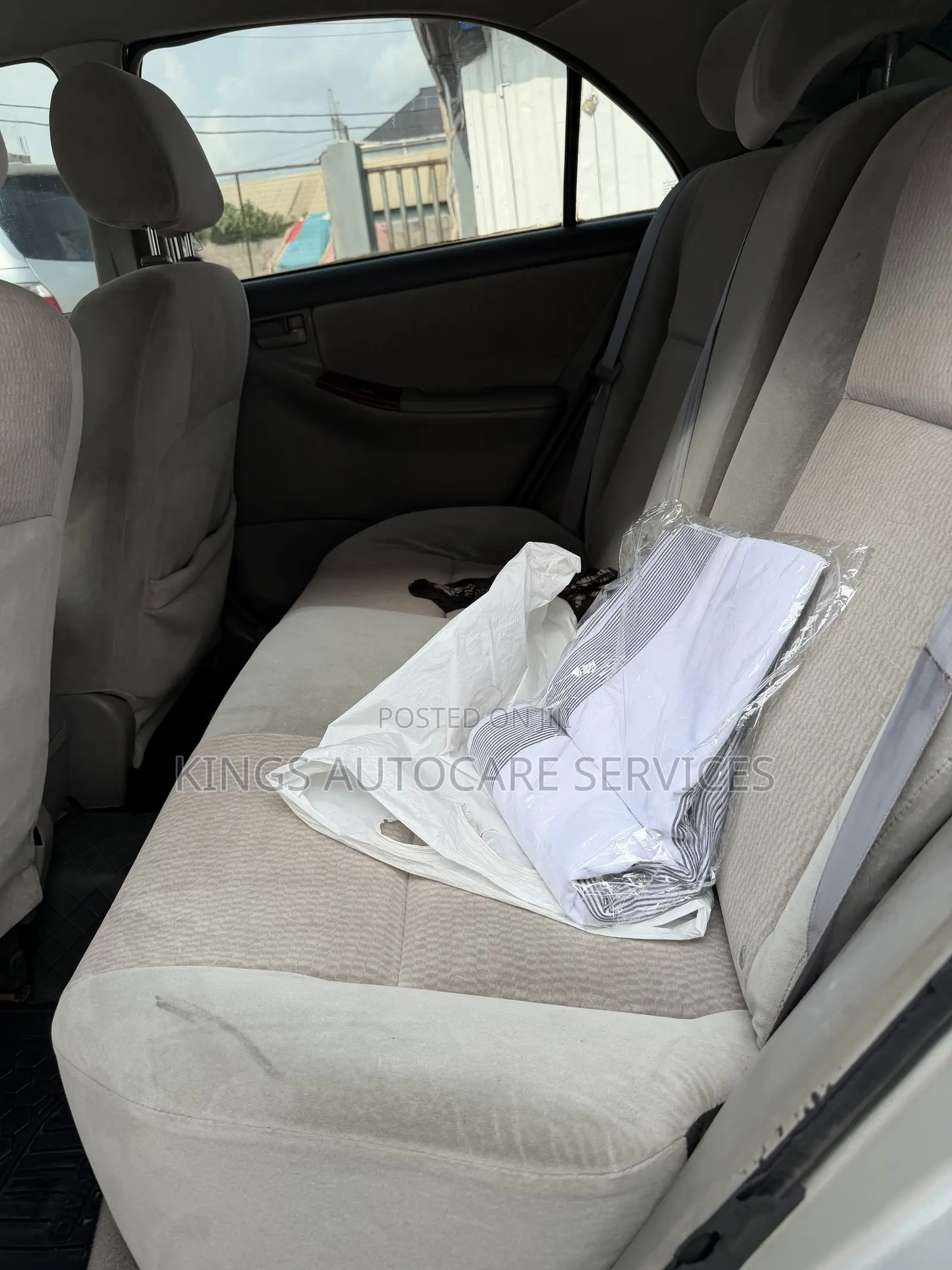 Toyota Corolla LE 2005 Silver