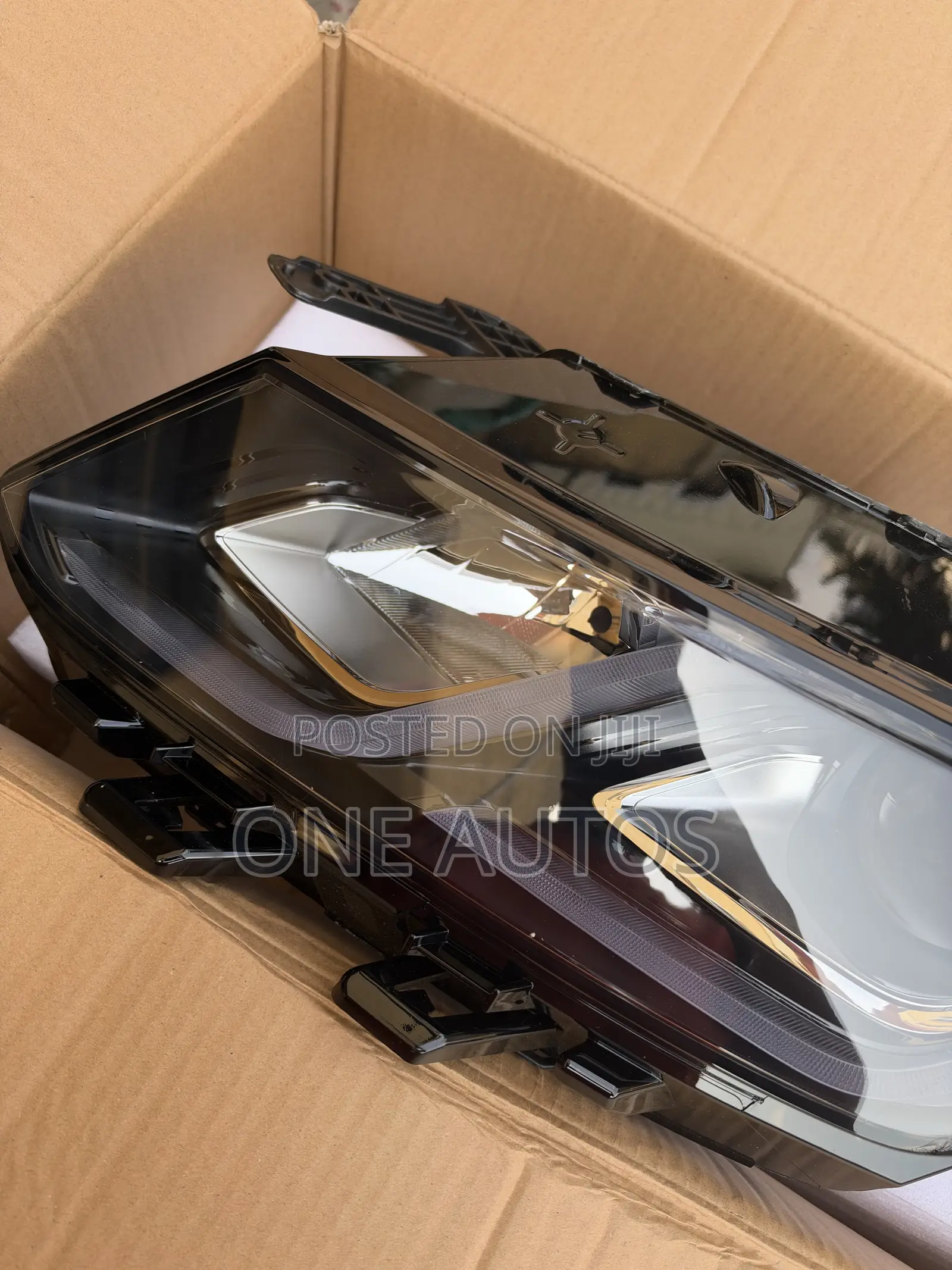 Geely Coolray Headlight