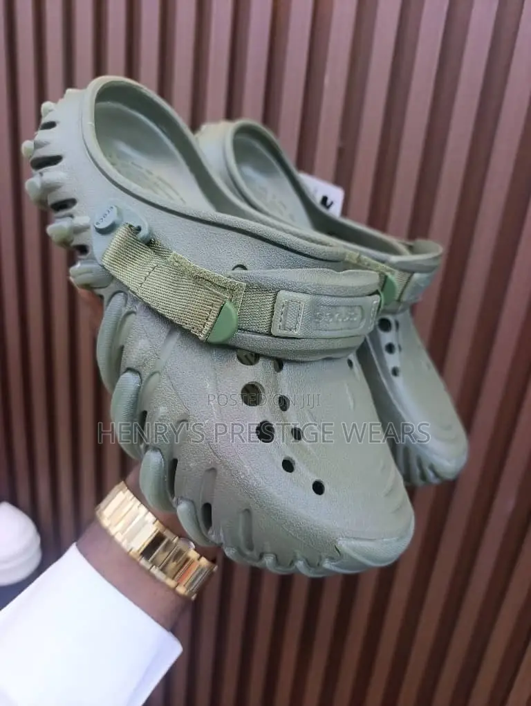 Brand New Men's Crocs Clogs