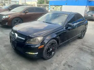Mercedes-Benz C300 2014 Black
