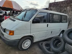 Volkswagen Transporter 2004 White