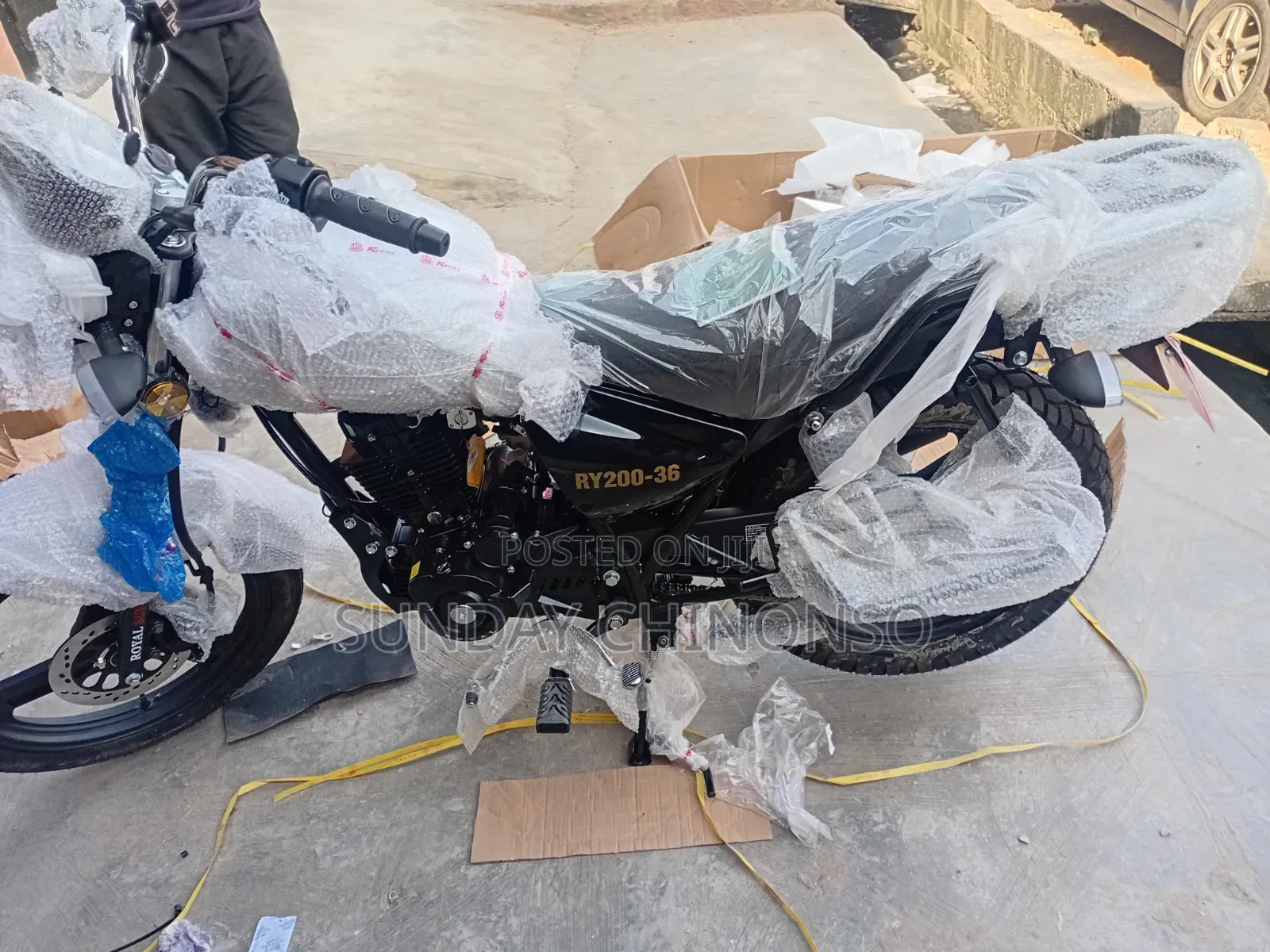 New Royal Racer 2026 Black