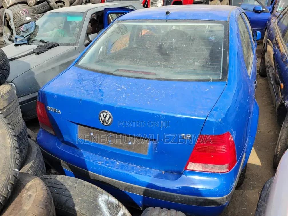 Volkswagen Bora 2005 Blue