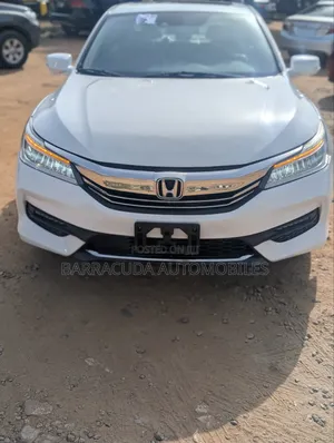 Honda Accord Touring 4dr Sedan FWD (3.5L 6cyl 6A) 2016 White