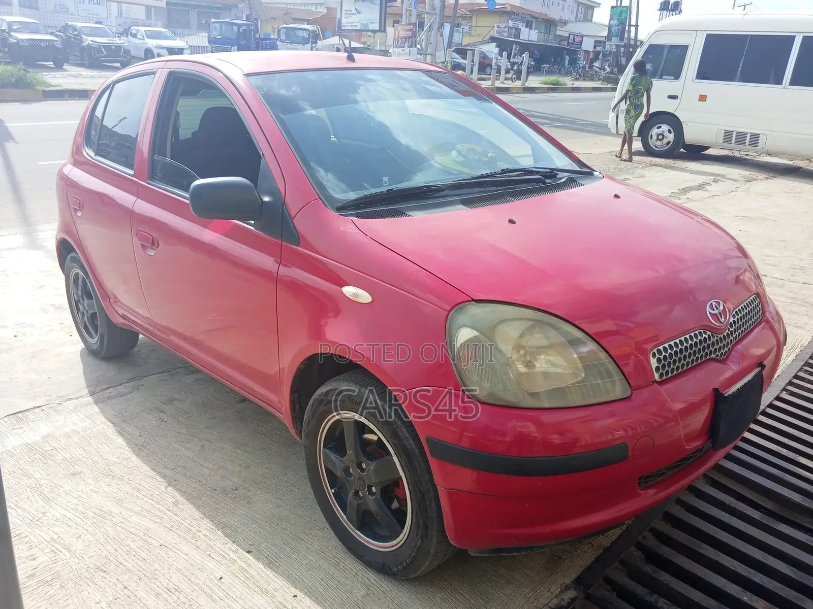 Toyota Yaris 2001 Red