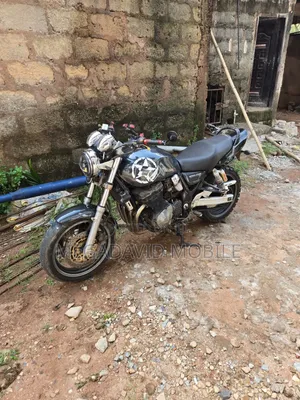 Suzuki Inazuma 2000 Gray