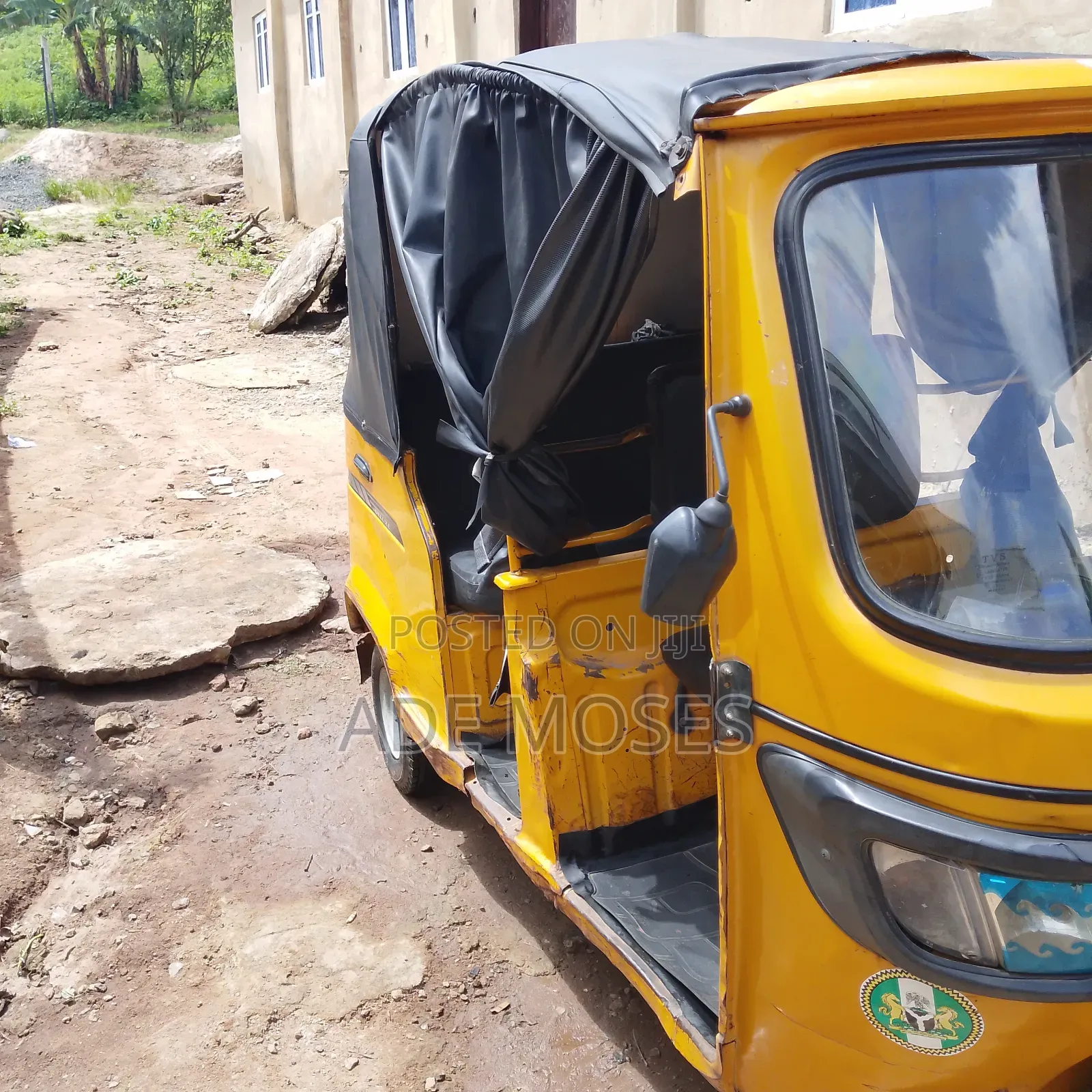 TVS King Deluxe Plus iTouch Start 2021 Yellow