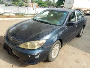 Toyota Camry 2004 Blue