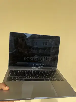 Laptop Apple MacBook Pro 2017 8GB Intel Core i5 SSD 500GB