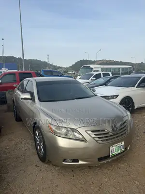 Toyota Camry 2008 Gold