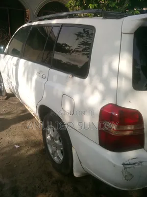 Toyota Highlander 2002 White