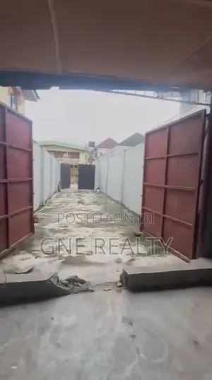 Warehouse to Let