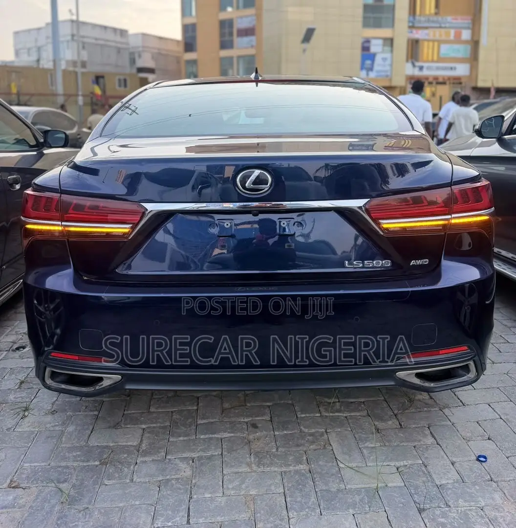 Lexus LS 2018