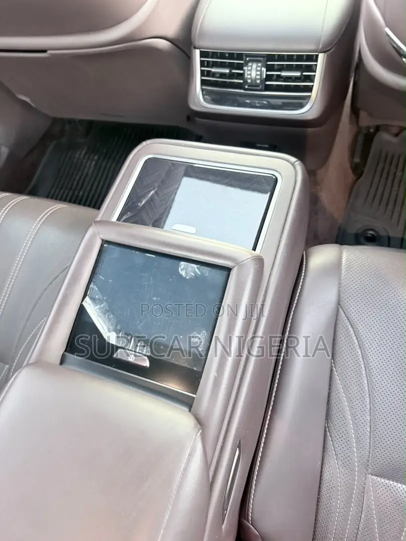 Lexus LS 2018