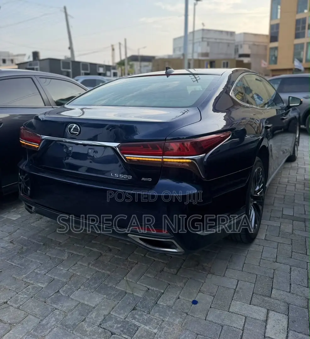 Lexus LS 2018