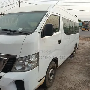 Nissan Caravan (Urvan) 2023 White