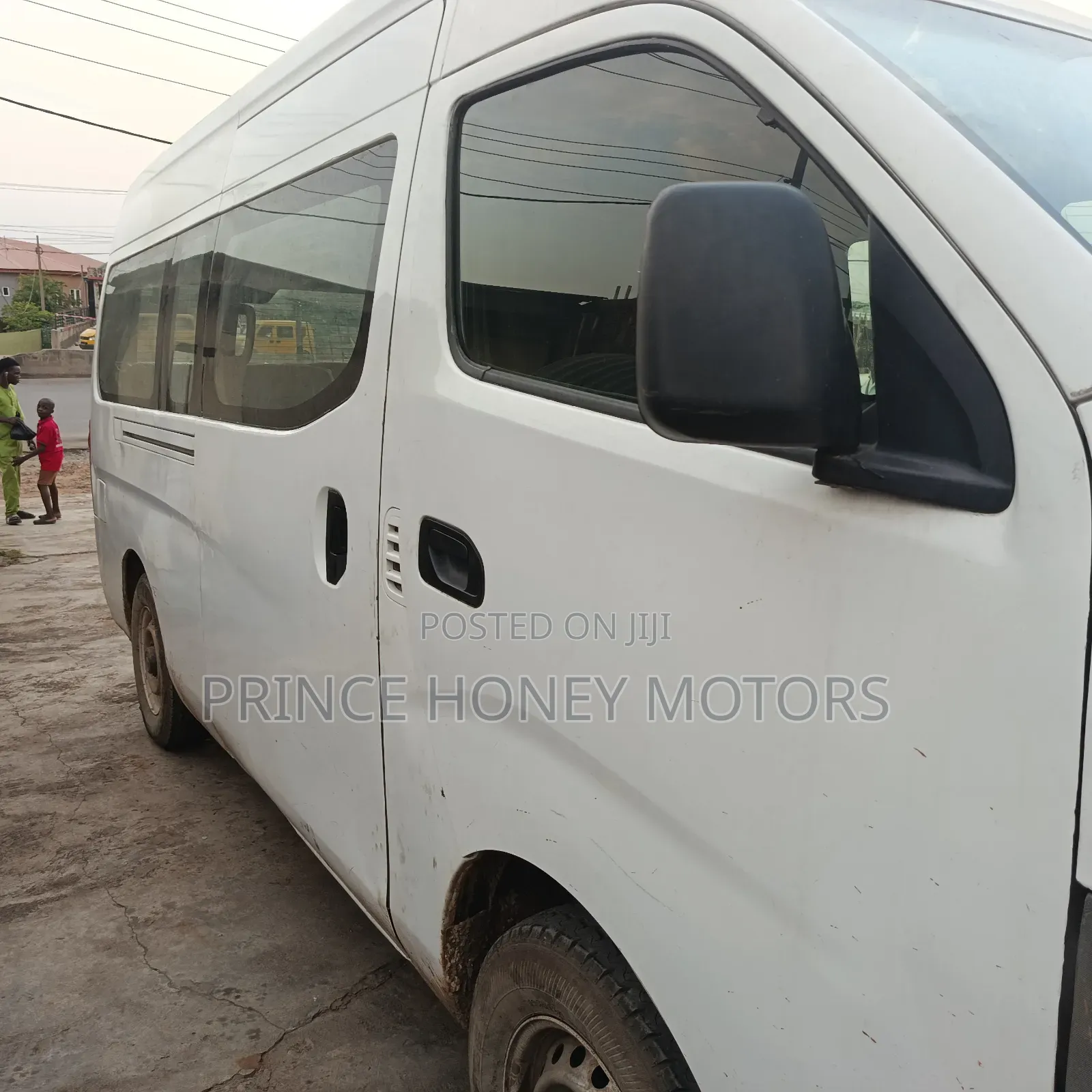 Nissan Caravan (Urvan) 2023 White