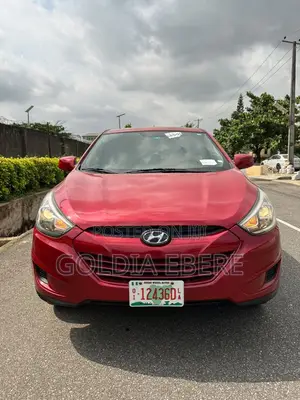 Hyundai Tucson 2014 Red