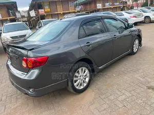 Toyota Corolla 2010 Gray
