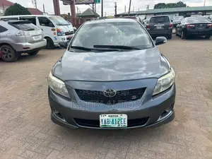 Toyota Corolla 2010 Gray