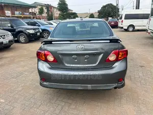 Toyota Corolla 2010 Gray