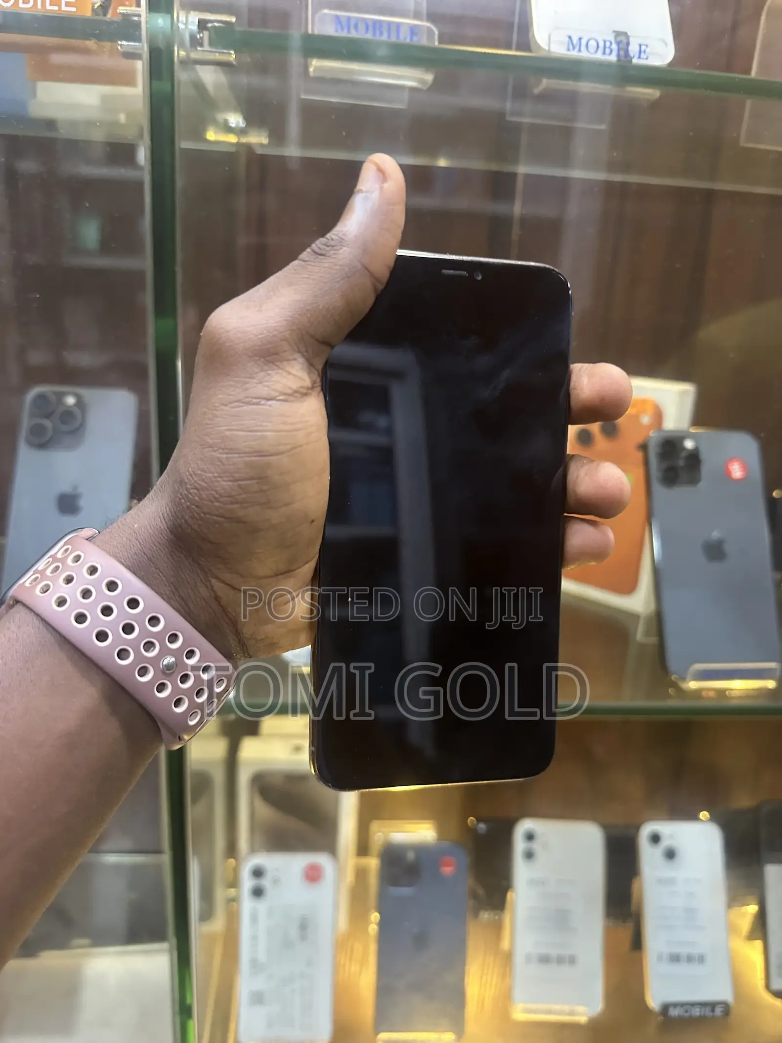 Apple iPhone 11 Pro Max 64 GB Gold