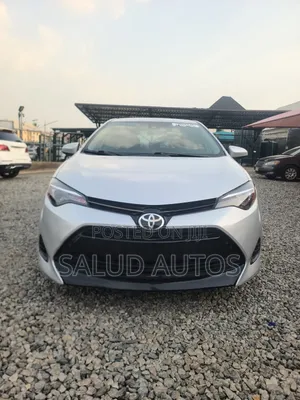Toyota Corolla LE (1.8L 4cyl 2A) 2019 Silver