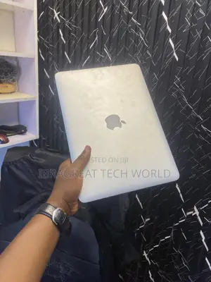 Laptop Apple MacBook Pro 2015 8GB Intel Core i5 SSD 256GB