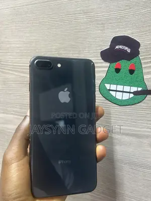 Apple iPhone 8 Plus 64 GB Black