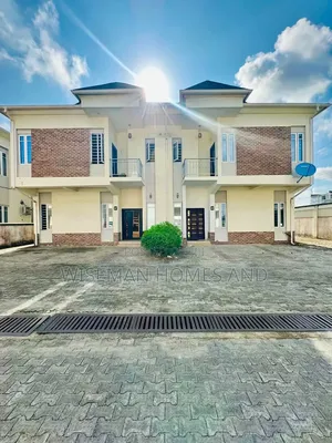 4bdrm Duplex in Ilaje Mobile Road, Off Lekki-Epe Expressway for rent