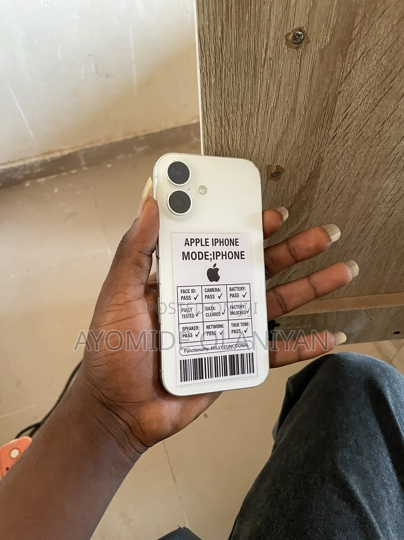 Apple iPhone 16 128 GB White