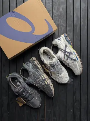 Premium Asics Gel Kahana 8 Trail II Sneakers