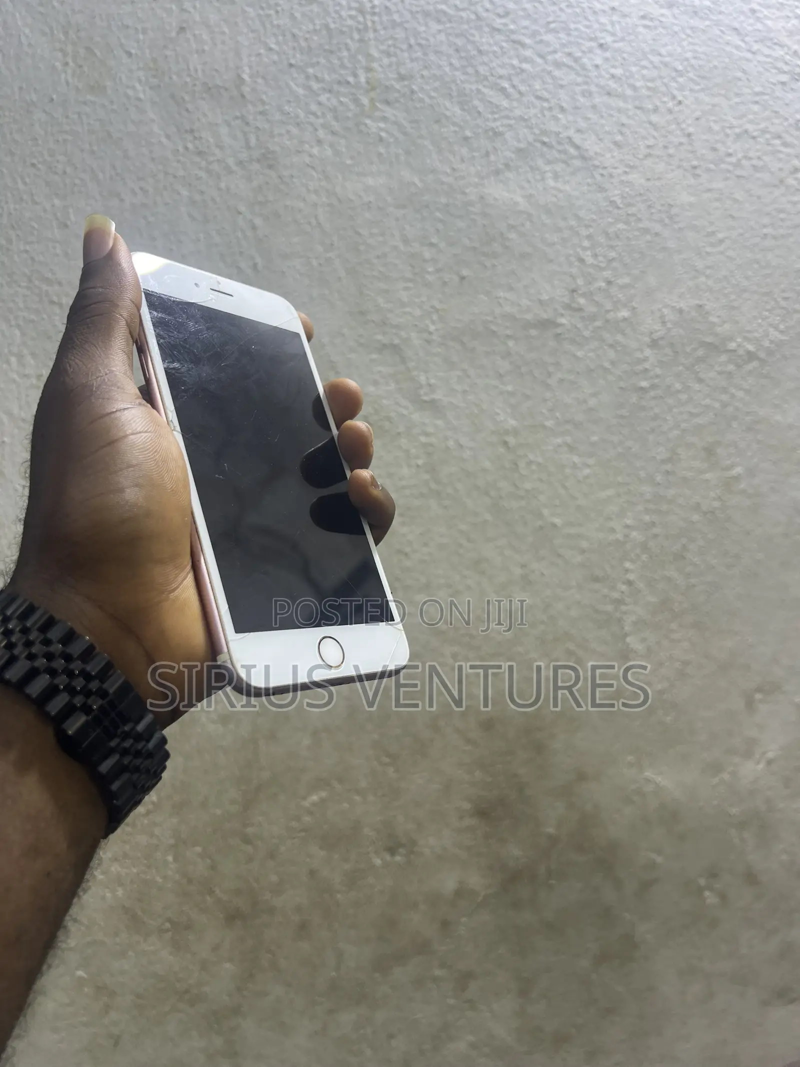 Apple iPhone 6s Plus 64 GB Gold