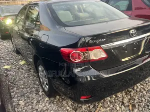 Toyota Corolla 2013 Black