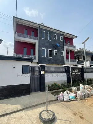 3bdrm Apartment in Gbagada Lagos for sale