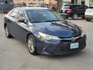Toyota Camry LE 4dr Sedan (2.5L 4cyl 6A) 2016 Silver