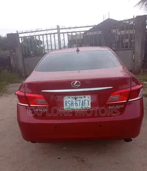 Lexus ES 350 2011 Red