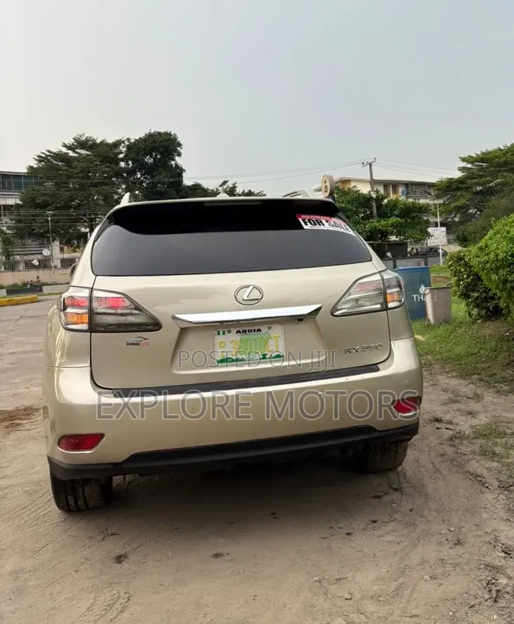 Lexus RX 2011 Gold