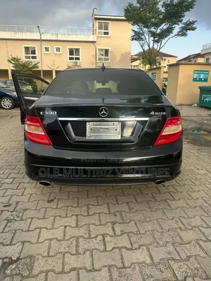 Mercedes-Benz C300 2009 Black