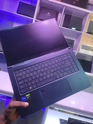 Laptop MSI Prestige 16 AI Studio 16GB Intel Core i7 SSD 256GB