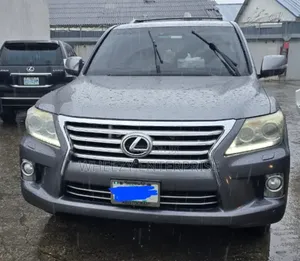 Lexus LX 570 2012 Gray