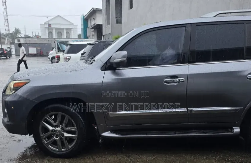 Lexus LX 570 2012 Gray