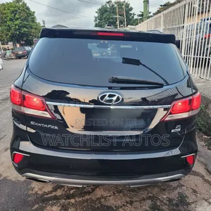 Hyundai Santa Fe SE AWD 2018 Black