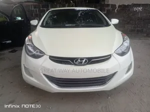 Hyundai Elantra 2012 White