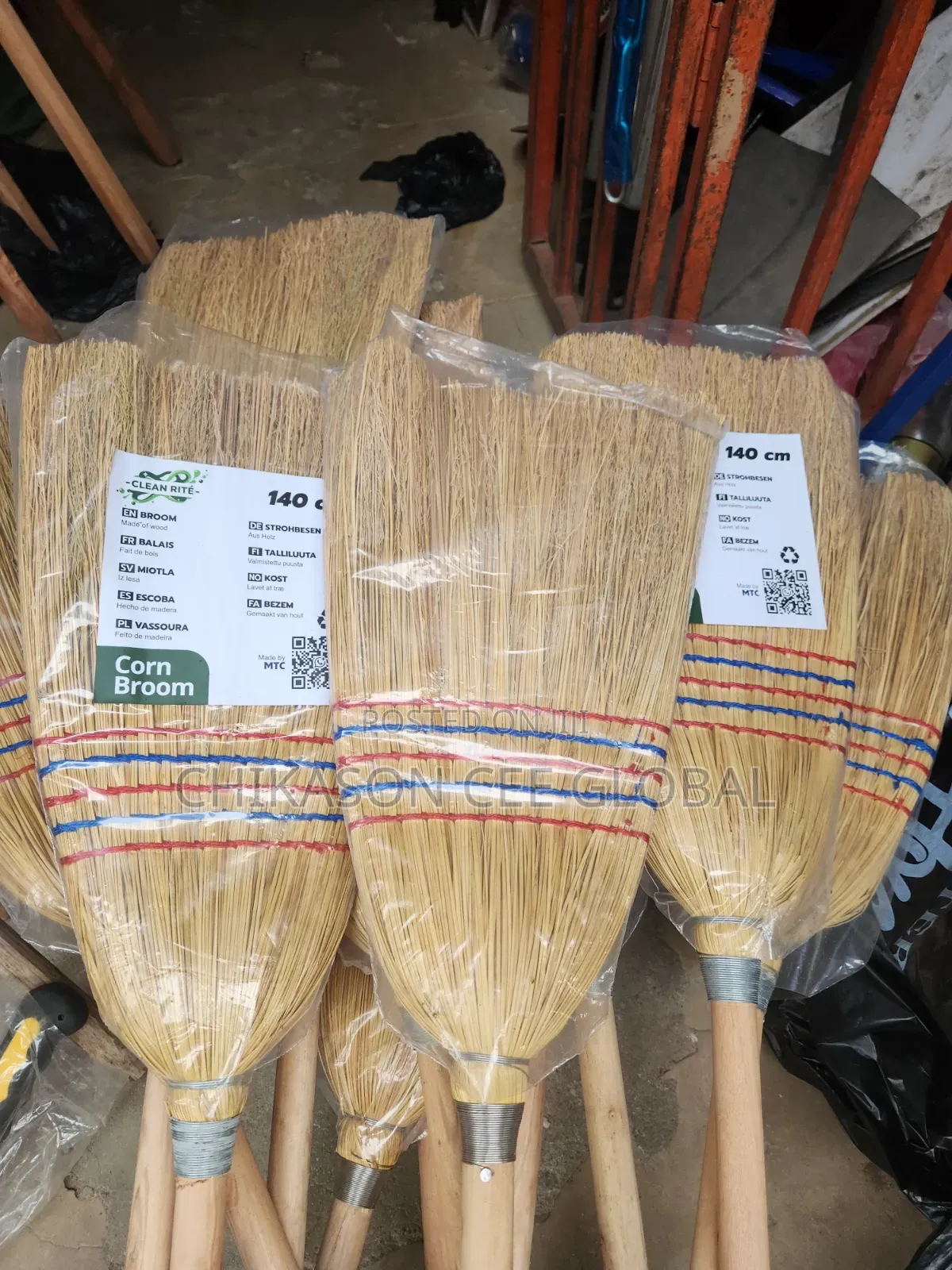 140cm Clean Rite Corn Broom